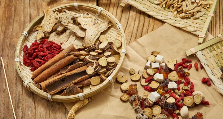 1723788520565679.jpg 摄图网_501578422_wx_中药药材(企业商用).jpg